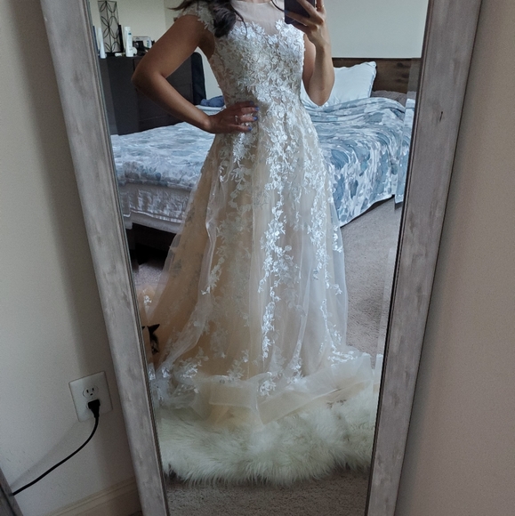 Wedding dress size 4 - Picture 2 of 4